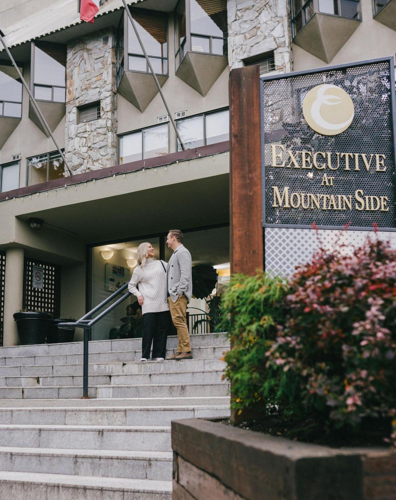 Mountain Side Hotel Whistler By Executive מראה חיצוני תמונה